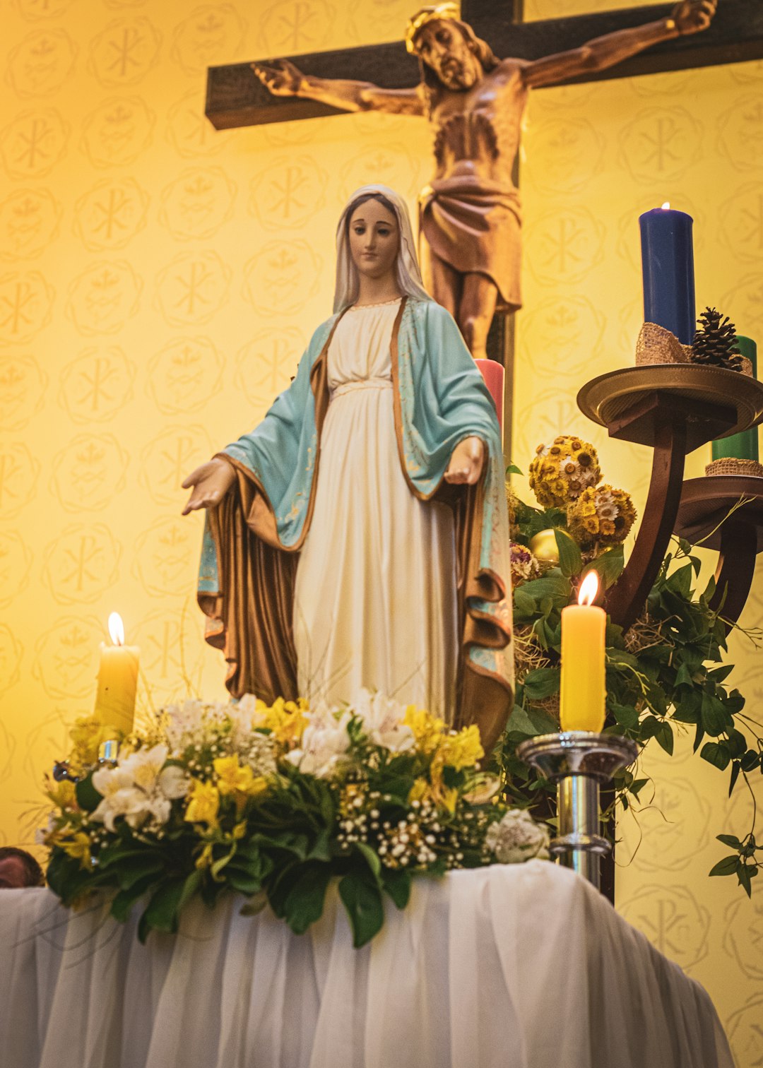 virgin-mary-statue-jzlkalsjgj4